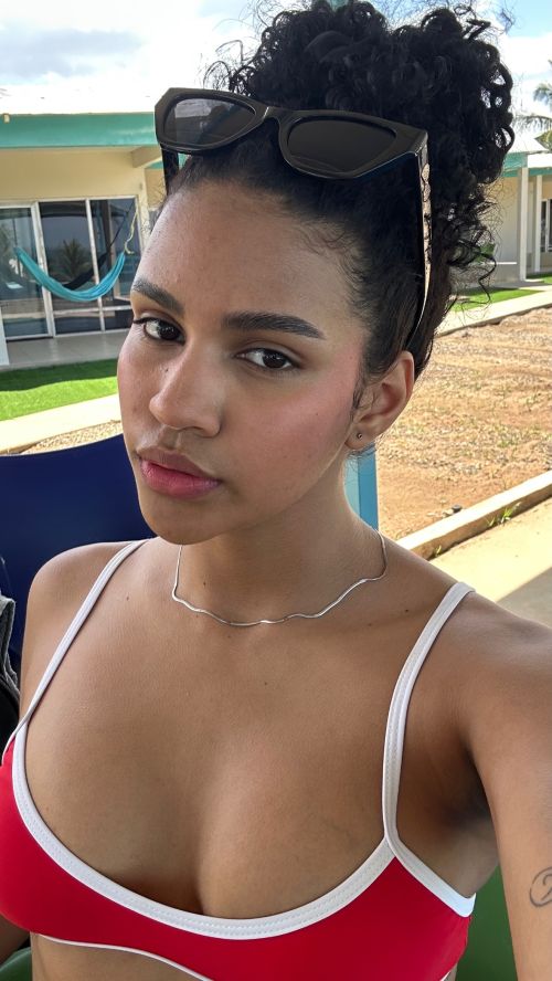 Nikole_cassianib